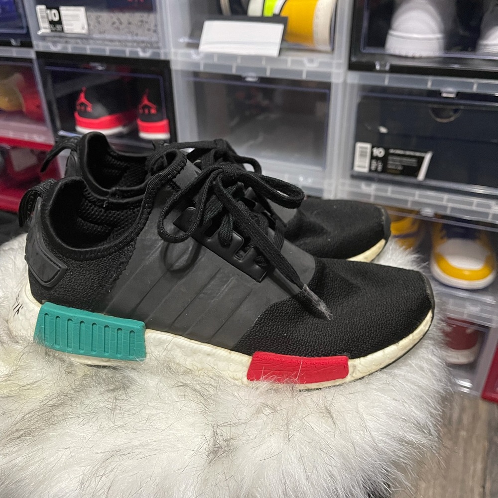 Adidas - Picture 3 of 8
